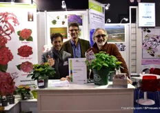 Lionel Chauvin, Didier Boos of HW and Karl Stof of Chauvin present the French Bolero, a new hydrangea bred by several French breeders. 